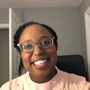 Meet your Posher, Alisa